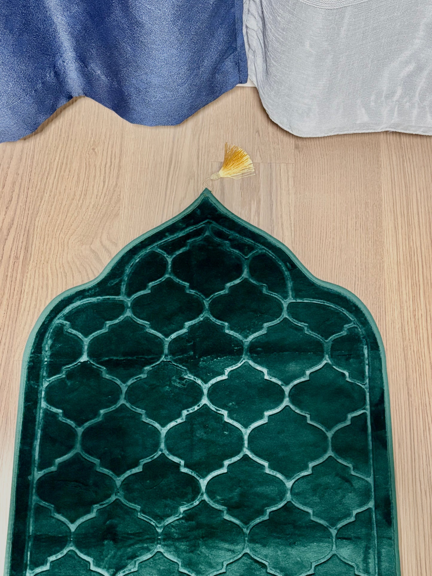 Emerald Mihrab Prayer Mat