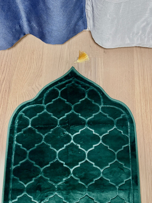 Emerald Mihrab Prayer Mat